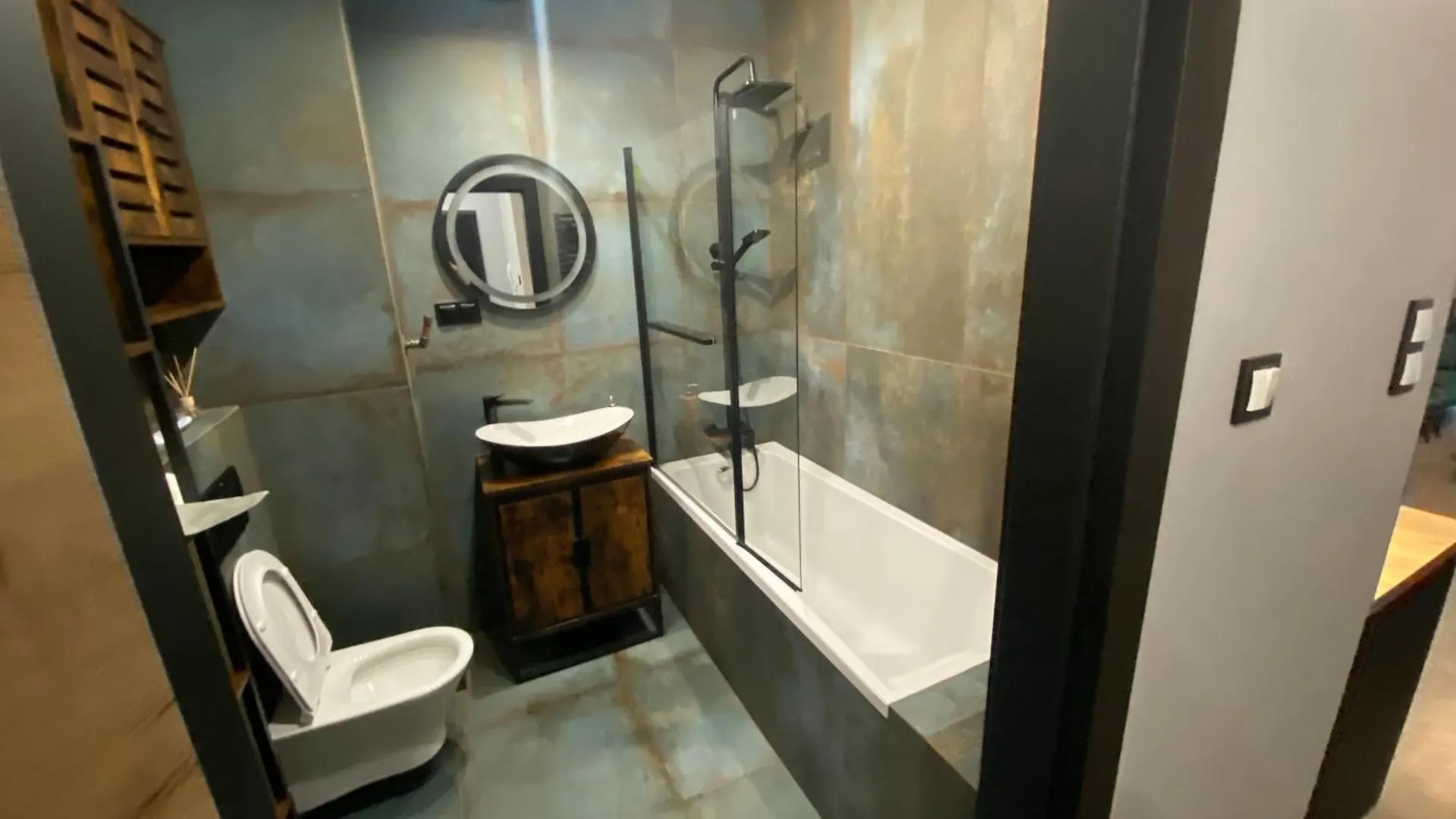 Workation Centre Airport Boutique Designer Bath, 3-4 Days Best Offer, Kitchen, Balkony, Aircon Warszawa Apartament